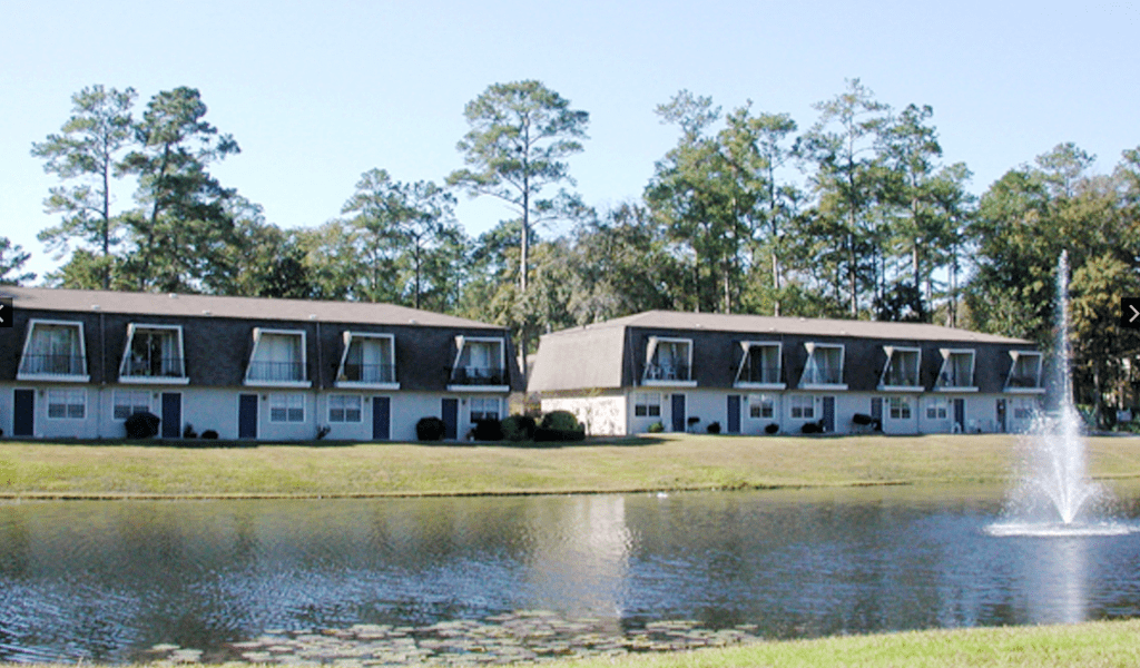 Abbey Lake Apartments | exterior