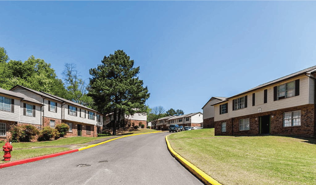 Huntington Hills Apartments | exterior