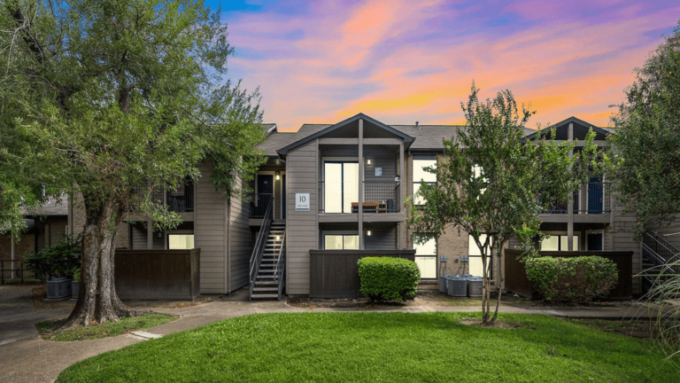 Rosemont Clear Creek Apts